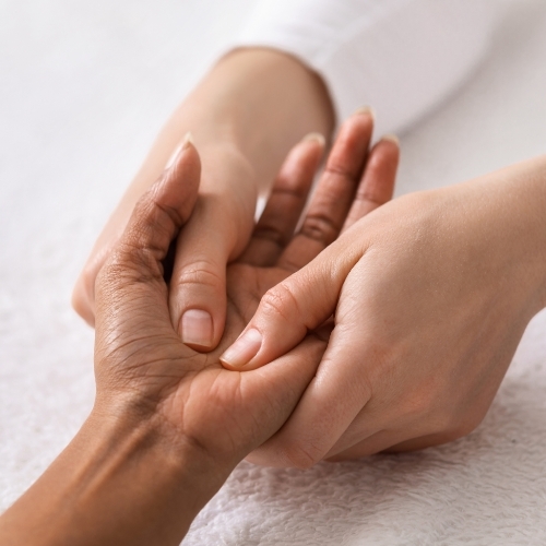 elbow-wrist-and-hand-pain-relief-Parkside-Physiotherapy-and-Rehabilitation-Centre-Mississauga-ON