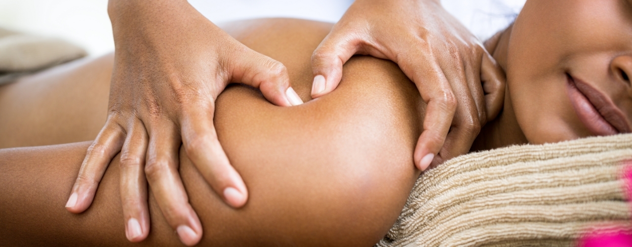 massage-therapy-Parkside-Physiotherapy-and-Rehabilitation-Centre-Mississauga-ON